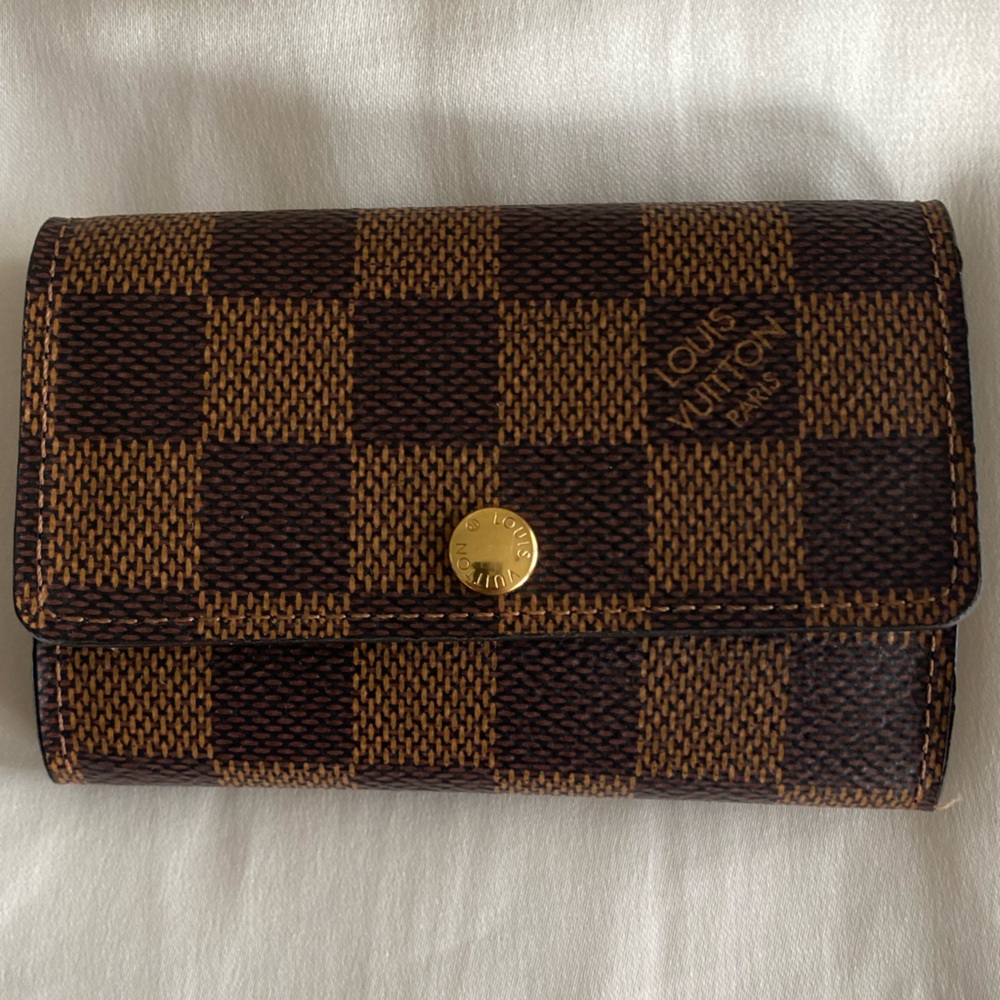 Louis Vuitton 6 Key Ring Holder